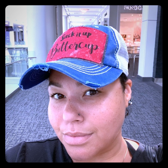 Hi! My name is Ashley! I’m 34 from New York! - Picture 1 of 2